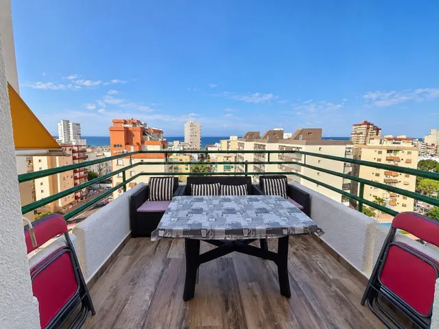 Espectacular ático con vistas al mar, garaje y piscina comunitaria en Playa de Gandía — 2