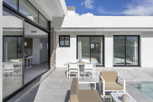 Villas espaciosas con piscina privada, en construcción, en un entorno natural muy privilegiado — 30