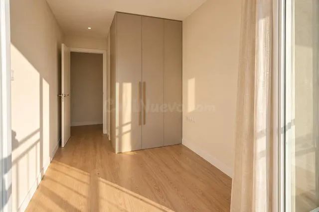 Piso reformado de dos dormitorios en Valdeacederas — 4