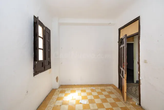 AMPLIO TERCER PISO DE 146,24 m2 PARA REFORMAR EN GRANADA — 4