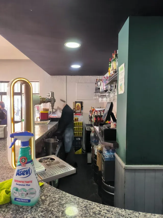 Local comercial en venta en Fuengirola. — 9