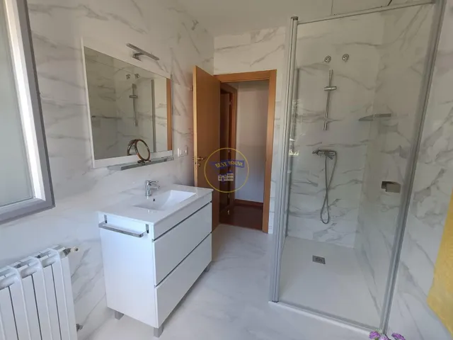 Casa en Cabral de 5 dormitorios con amplia parcela de unos 5.000 m2 — 41