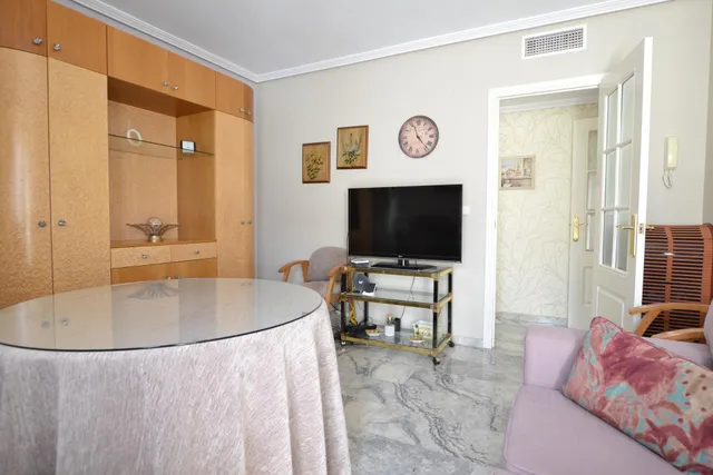 Espectacular piso de 5 habitaciones, garaje, terraza... junto Av. Aeropuerto y Vista Alegre!!! — 37