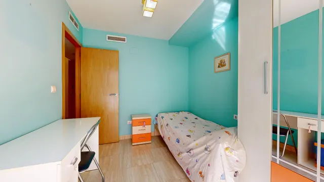 ESTUPENDO ADOSADO EN SUECA CON  VISTAS A MARAVILLOSOS PAISAJES — 45