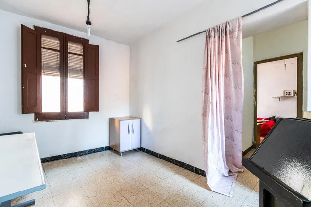 CASA PARA ENTRAR A VIVIR EN EL CENTRO DEL PUEBLO — 26