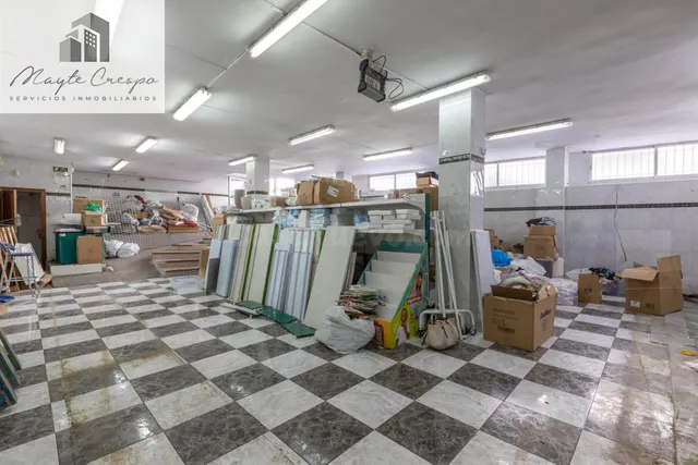 Local comercial 198m² en venta - Barriada primero de mayo - foto 5