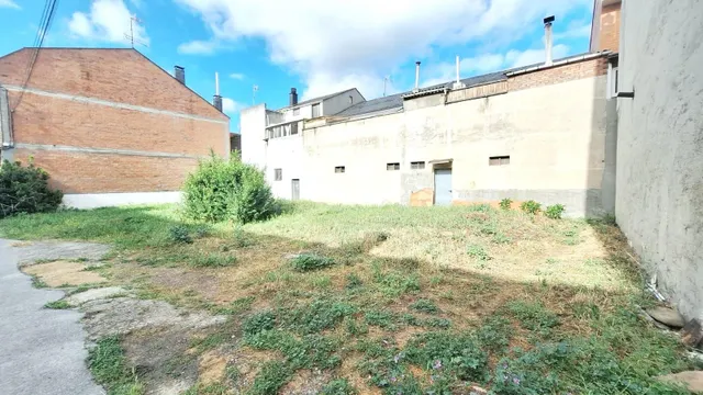 SOLAR EN VENTA EN CUATROVIENTOS – PONFERRADA - foto 3