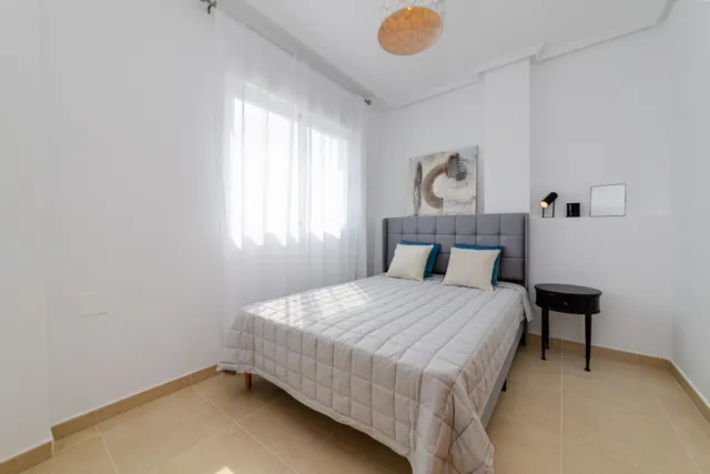 Villa Independiente en San Fulgencio, 3 dormitorios, 3 baños — 22