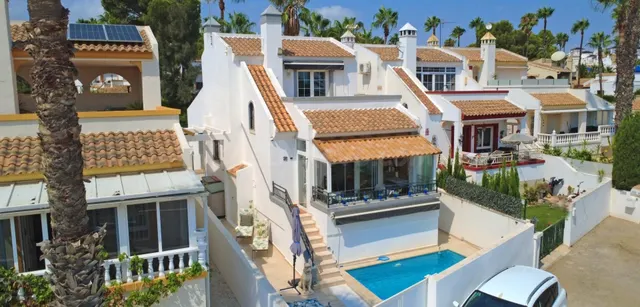 Villa 3 habitaciones 96m² en venta - Villamartin - foto 3