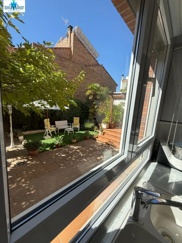 INMOHOUSE VENDE PAREADO — 37