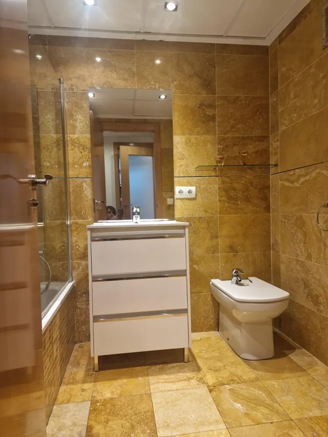 Piso de un dormitorio, amueblado, con plaza de garaje en la Ciudad de las Artes y las  Ciencias — 18