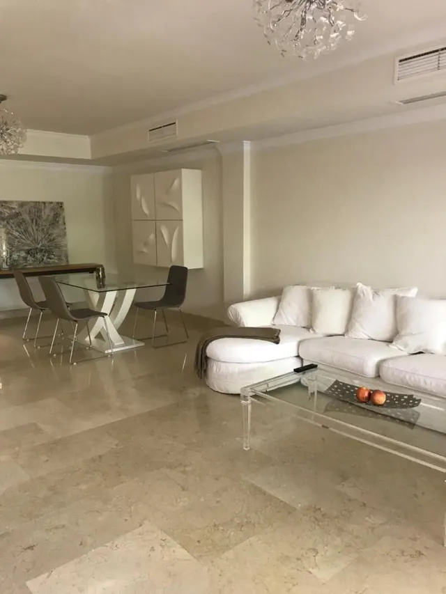 elegante apartamento en la codiciada Milla de Oro de Marbella — 9