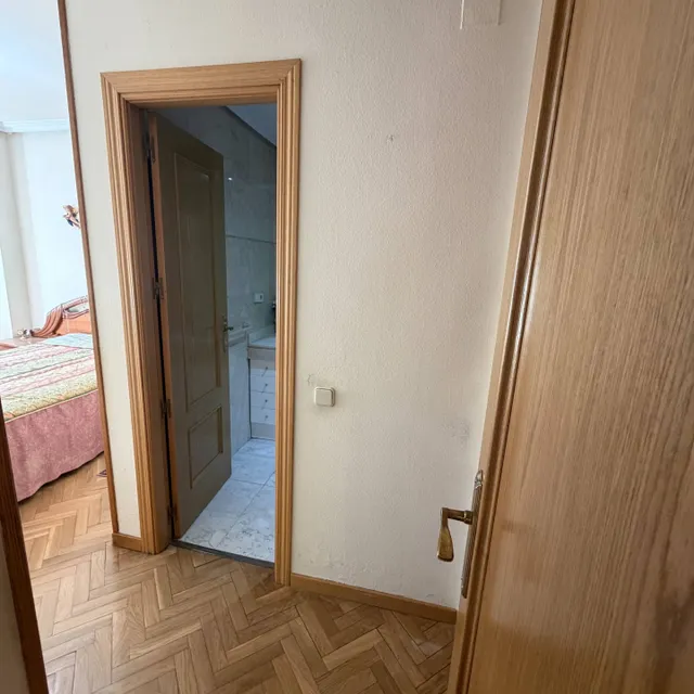 Urbanizacion privada con piscina, 4 dormitorios, 2 baños y posibilidad de adquirir una plaza de garaje doble — 25