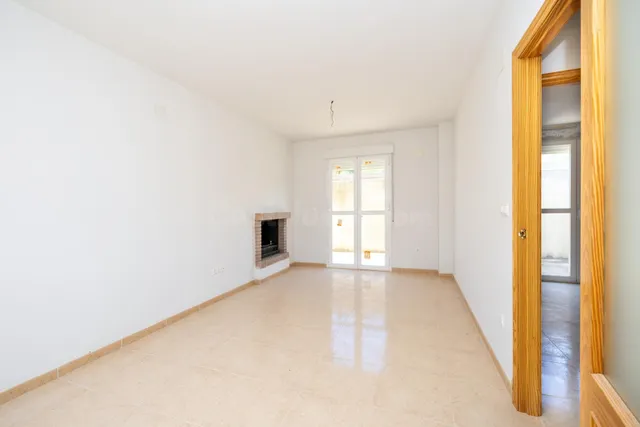 VIVIENDAS ADOSADAS VPO EN TORRECARDELA – ESPACIO, COMODIDAD  - foto 5
