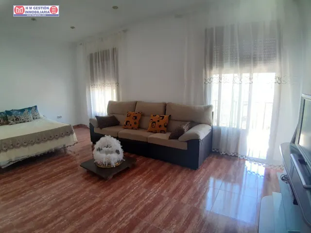 CASA COMPLETAMENTE REFORMADA JUNTO A AVDA PABLO IGLESIAS — 13