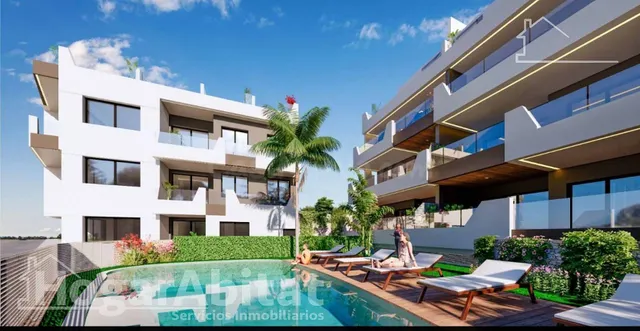 ESPECULAR ÁTICO DE LUJO CON PISCINA Y GARAJE - foto 4