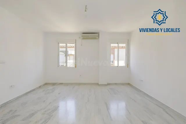 PISO CON GARAJE Y TRASTERO - foto 2