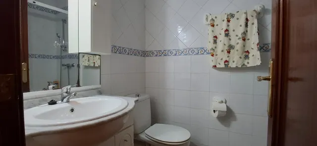 AMPLIA VIVIENDA DE 4 DORMITORIOS Y 2 BAÑOS. MEJOR PRECIO DE ZONA — 20