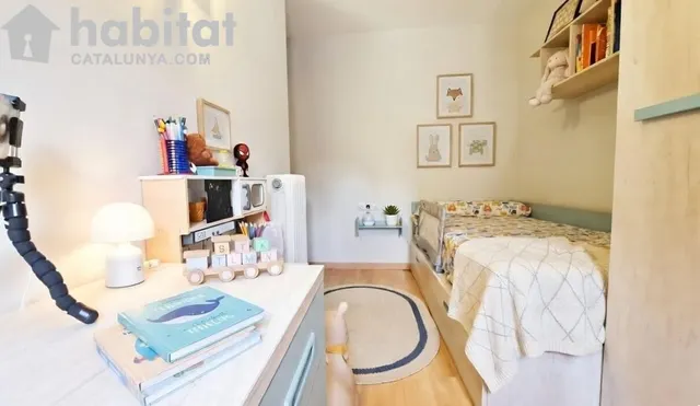 ¡Luminoso piso en Martorell con piscina y parking en zona tranquila junto al centro! — 11