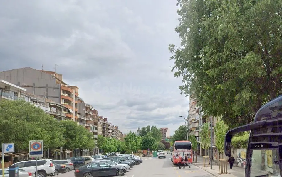 PISO EN BERGA