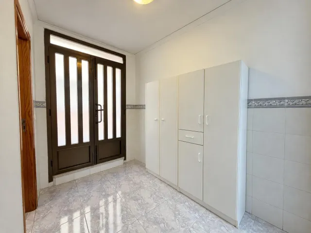 Casa con patio, terraza y acceso a dos calles en el centro de Beniarjó — 23