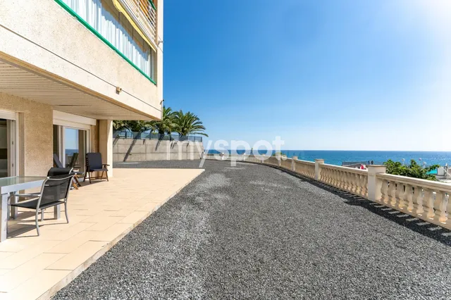 Apartamento con terraza de 600 m2 y vistas privilegiadas al 