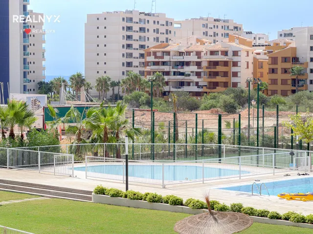 Punta Prima! Increíble apartamento nuevo a estrenar con giga - foto 4