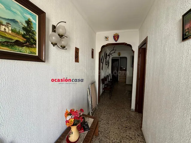 CASA CON COCHERA Y TERRENO A LA VENTA - foto 5