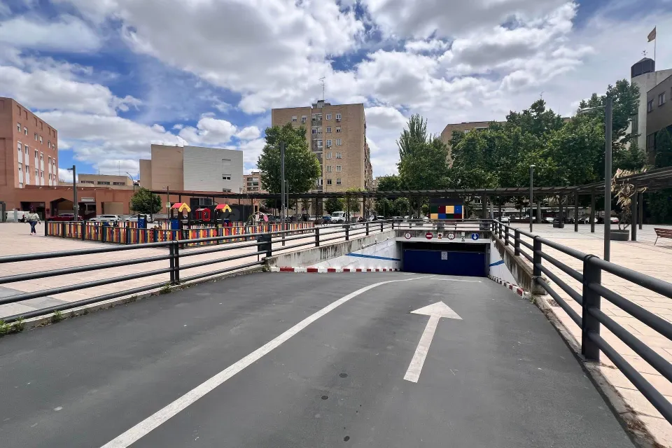 Se vende plaza de garaje en la zona centro de Móstoles.