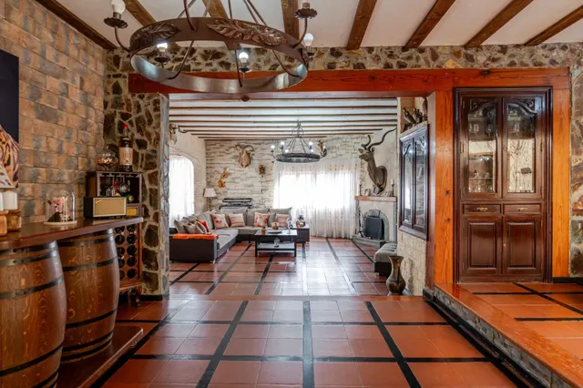 Finca de 20.000 m2 con vivienda principal, apartamento indep - foto 5