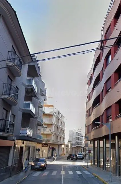 PISO EN PEGO