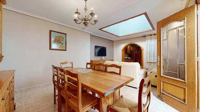 Amplia vivienda con bajo de 100m2 en Pilar de la Horadada — 25