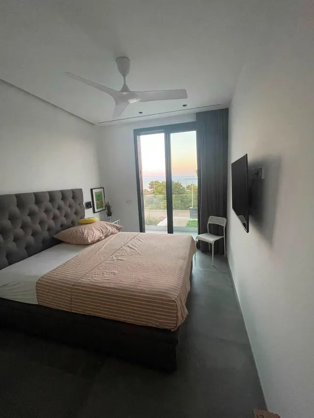 Villa moderna con piscina privada y vistas al mar en Vallgornera — 23
