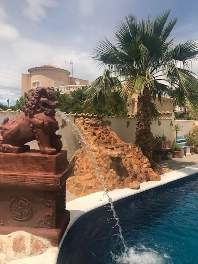 Villa 8 habitaciones 479m² en venta - Centro de la Ciudad Quesada — 46