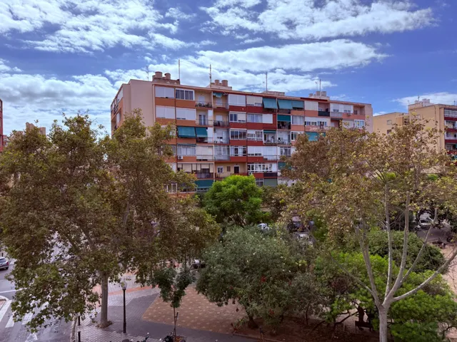 ☀️ Piso luminoso con terraza y vistas despejadas en Carolinas Altas — 25