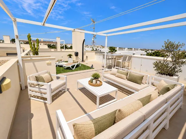 MODERNO APARTAMENTO CON GRAN TERRAZA Y SOLÁRIUM PRIVADO EN V - foto 2