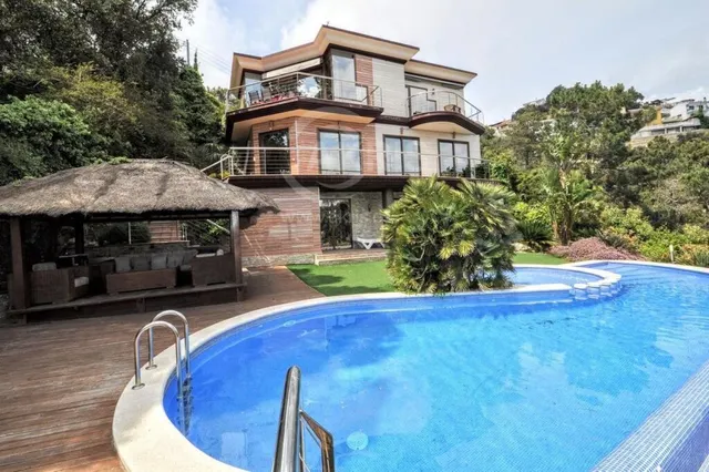 Chalet Independiente en Lloret de Mar — 25