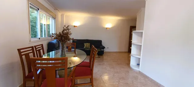 Piso luminoso junto a la playa con terraza y vistas parciales al mar en la gruta — 6
