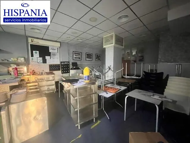 Se vende local en pleno Paseo Marítimo con licencia. — 4