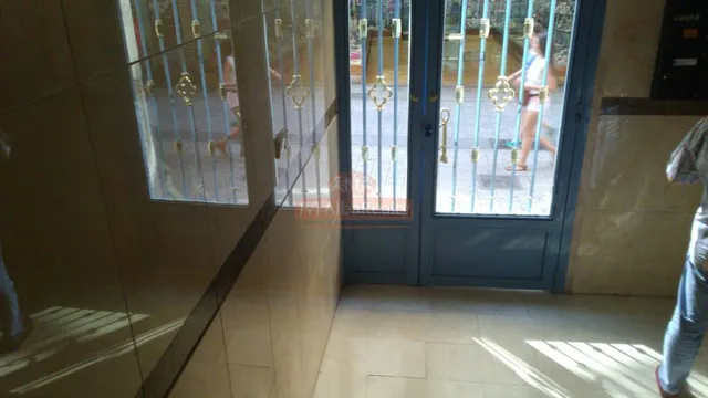 SE ALQUILA O SE VENDE ENTREPLANTA EN LA MEJOR CALLE DE ALBACETE — 20