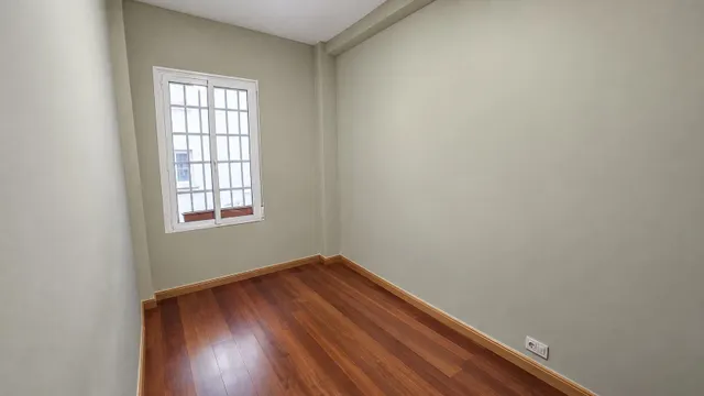 ¡INVERSORES! VENTA DE DOS PISOS UNIDOS A REFORMAR DE 3 DORMITORIOS Y 2 BAÑOS CADA UNO MUY CERCA DEL RETIRO — 12