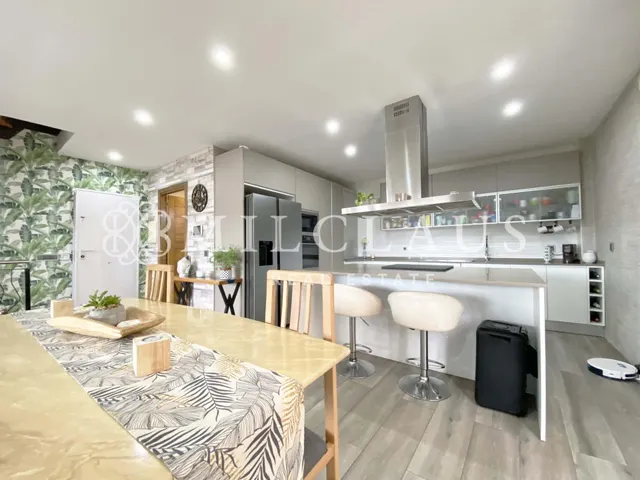 Casa o chalet independiente en venta en Calle d'Enric Morera — 48