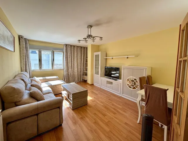 VENTA PISO AMPLIO ZONA CENTRO DE PONFERRADA
