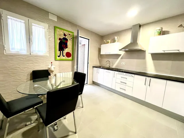 PISO DUPLEX CON TERRAZA EN LA PLAZA MAYOR - foto 3