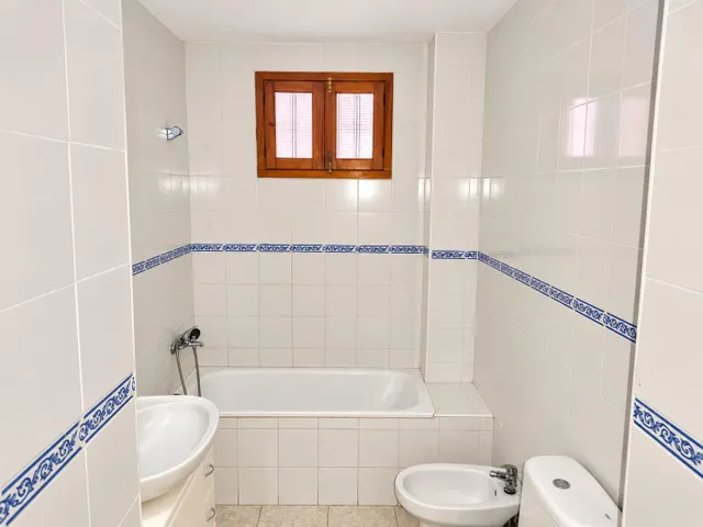 PISO BAJO EN EL CENTRO DE GINES — 9
