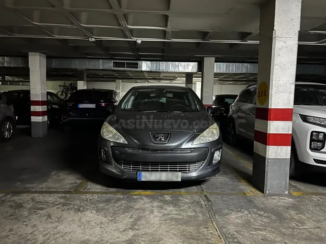 Garaje 12m² en venta - Cruz Roja - Capuchinos - foto 5