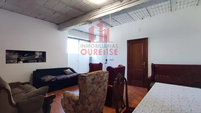 CASA DE PIEDRA CON PARCELA EN XUNQUEIRA DE AMBÍA, PRÓXIMA A SANDIÁS. — 24