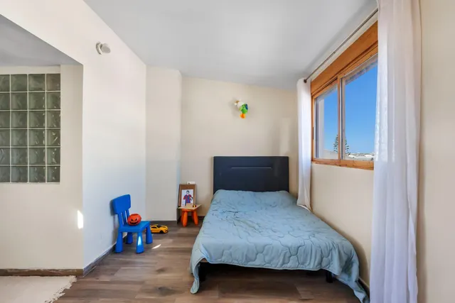 Dúplex reformado en Los Balcones: sol, comodidad y ubicación estratégica — 35