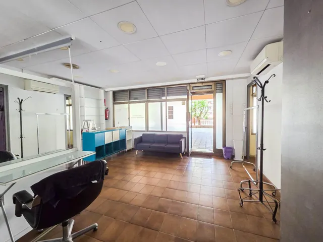 Local a la venta en zona Camí Fondo de Martorell — 12