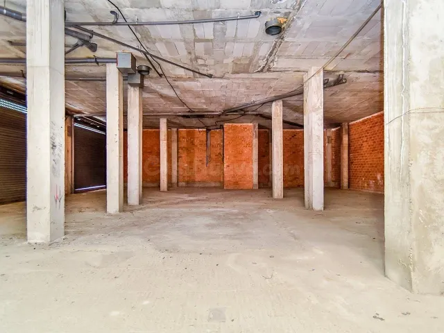 Local comercial 300m² en venta - Reus — 4